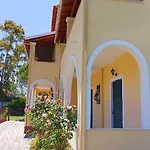 Sausan Apartman Szidári